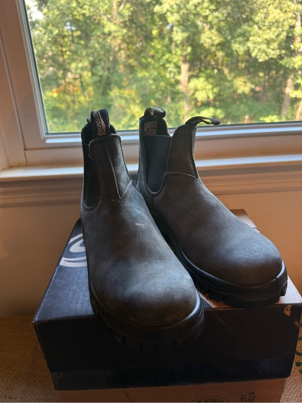 Blundstone Men’s Trail Boots (unworn no box)(fits like a men’s 9 - 9.5 US)